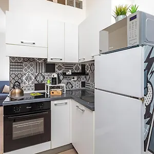  Apartment Pada